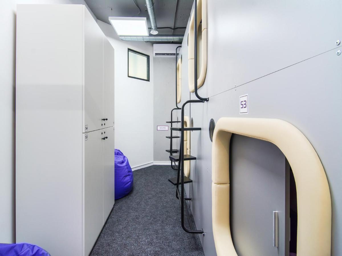 Av-1 Capsule Hotel Kiev Exterior foto